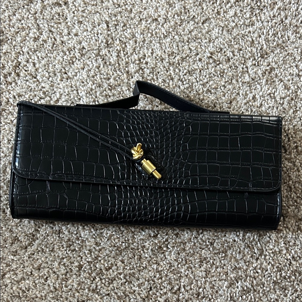 Elegant Black Crocodile-Embossed Clutch